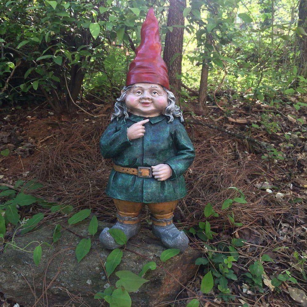 HomeStyles Old World Gnomes Zelda the Female Gnome Garden Statue