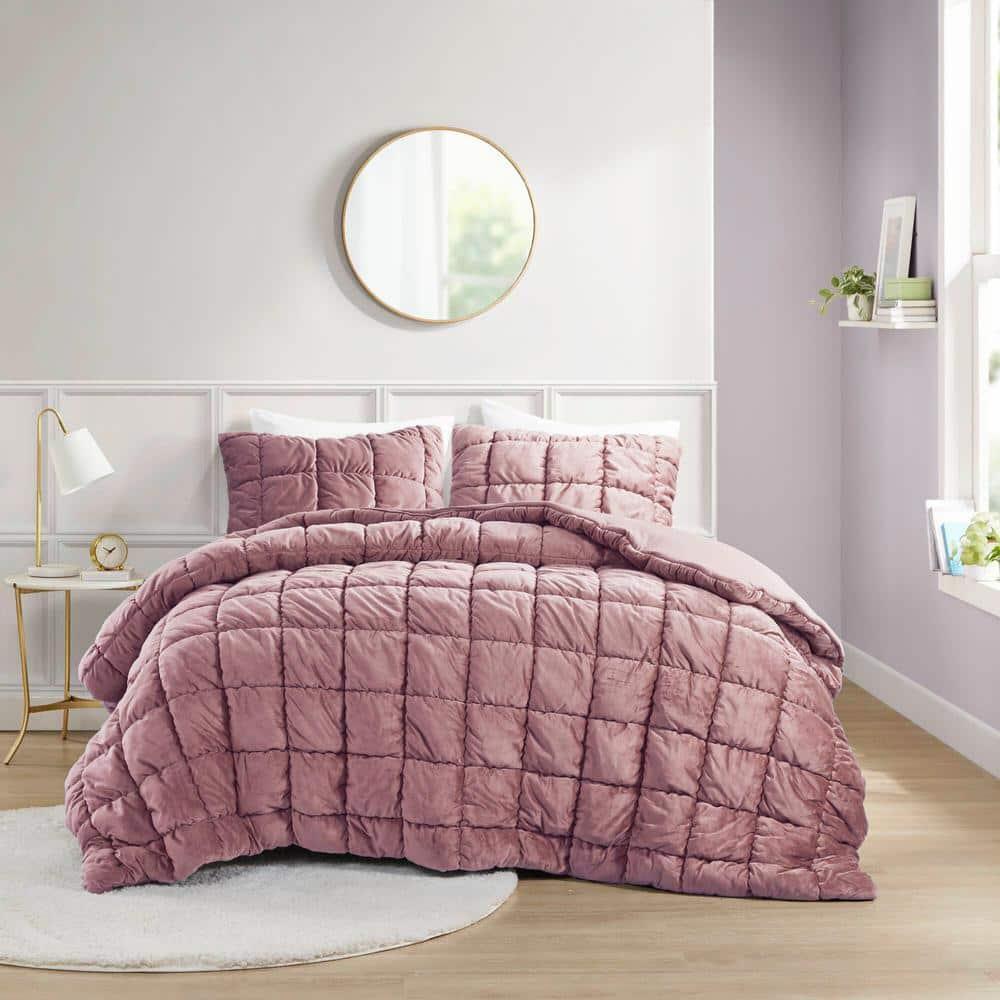 Intelligent Design Velvet Dream Puff Velvet Comforter Set