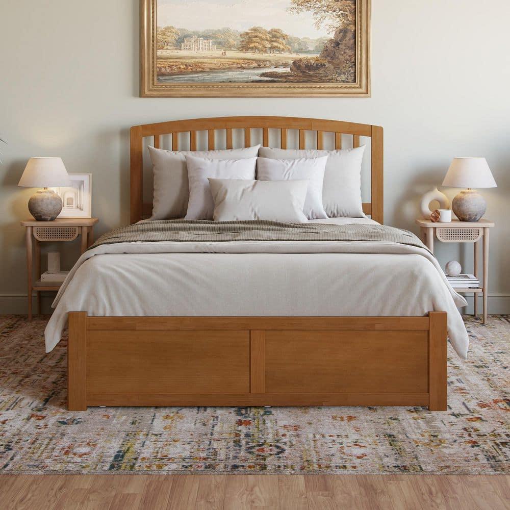 Richmond Solid Wood Platform Bed with Panel Footboard and Trundle