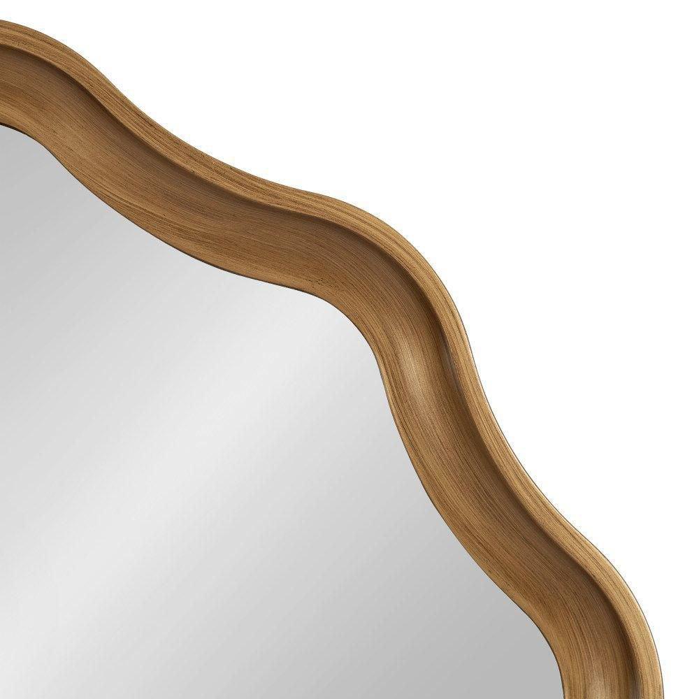 Kate and Laurel Hatherleigh Transitional Round Wooden Wall Mirror, 28 Inch Diameter, Gold, Modern Scalloped Wavy Wood Circle Mirror for Use in Bathroom, Entryway, or Bedroom