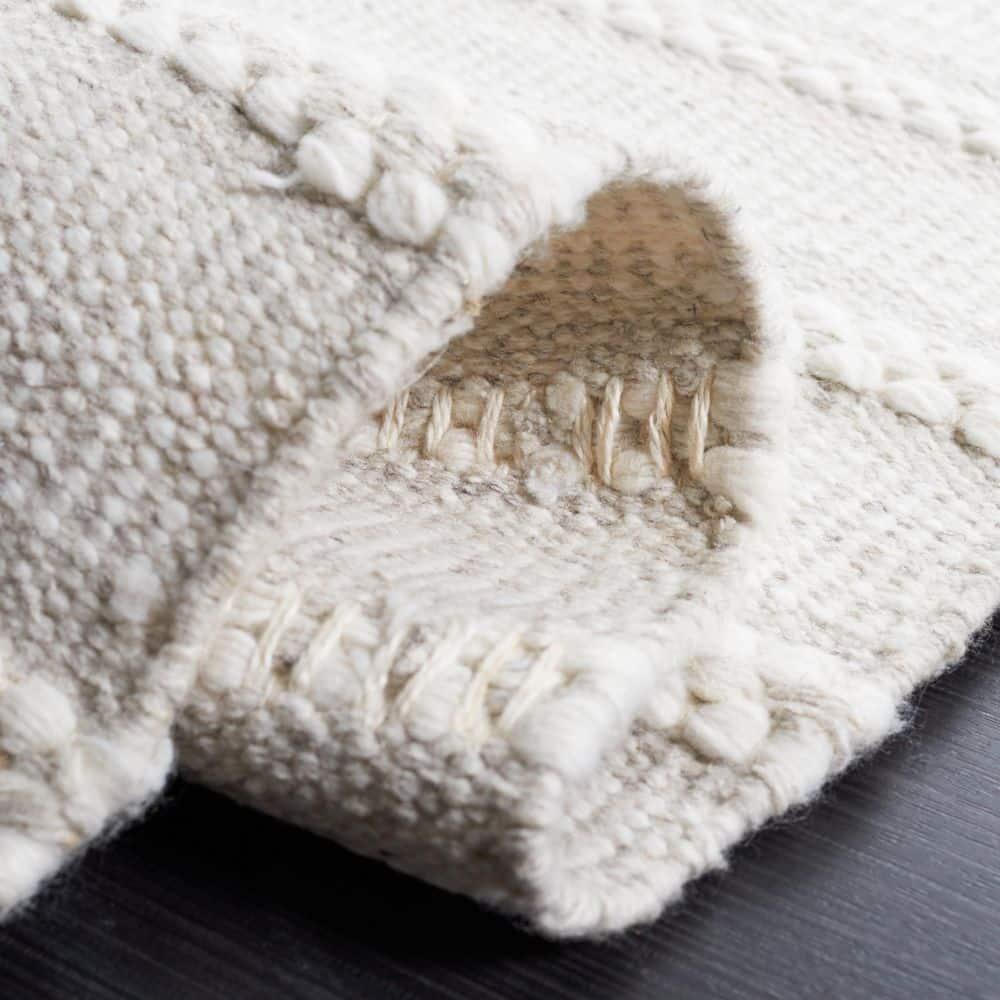Safavieh Kilim Hand Woven Performance Striped Rug
