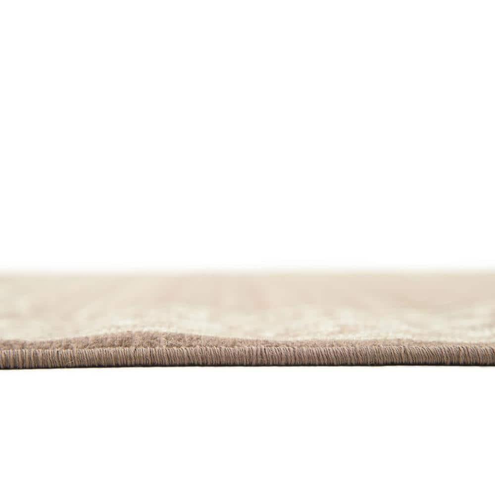 Williamsburg Allover Brown 4' 0 x 6' 0 Area Rug