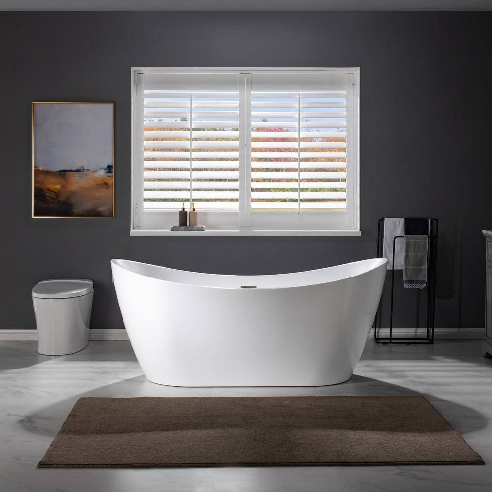 67'' x 31.5'' Freestanding Soaking Acrylic Bathtub