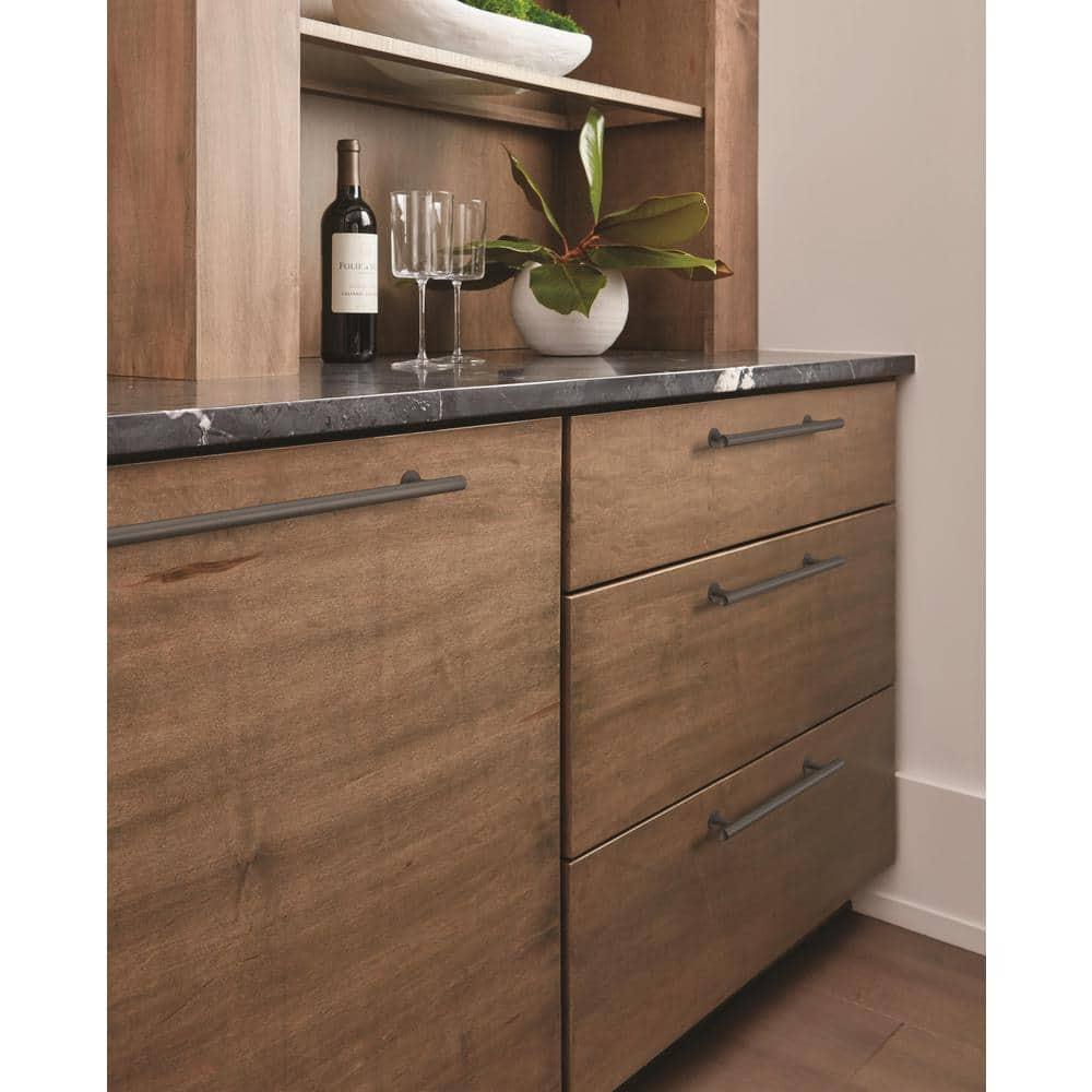 Radius Bar Pull