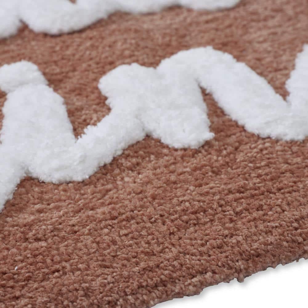 Jade & Oake Wild Thing Tufted Bath Rug, 20" x 32"