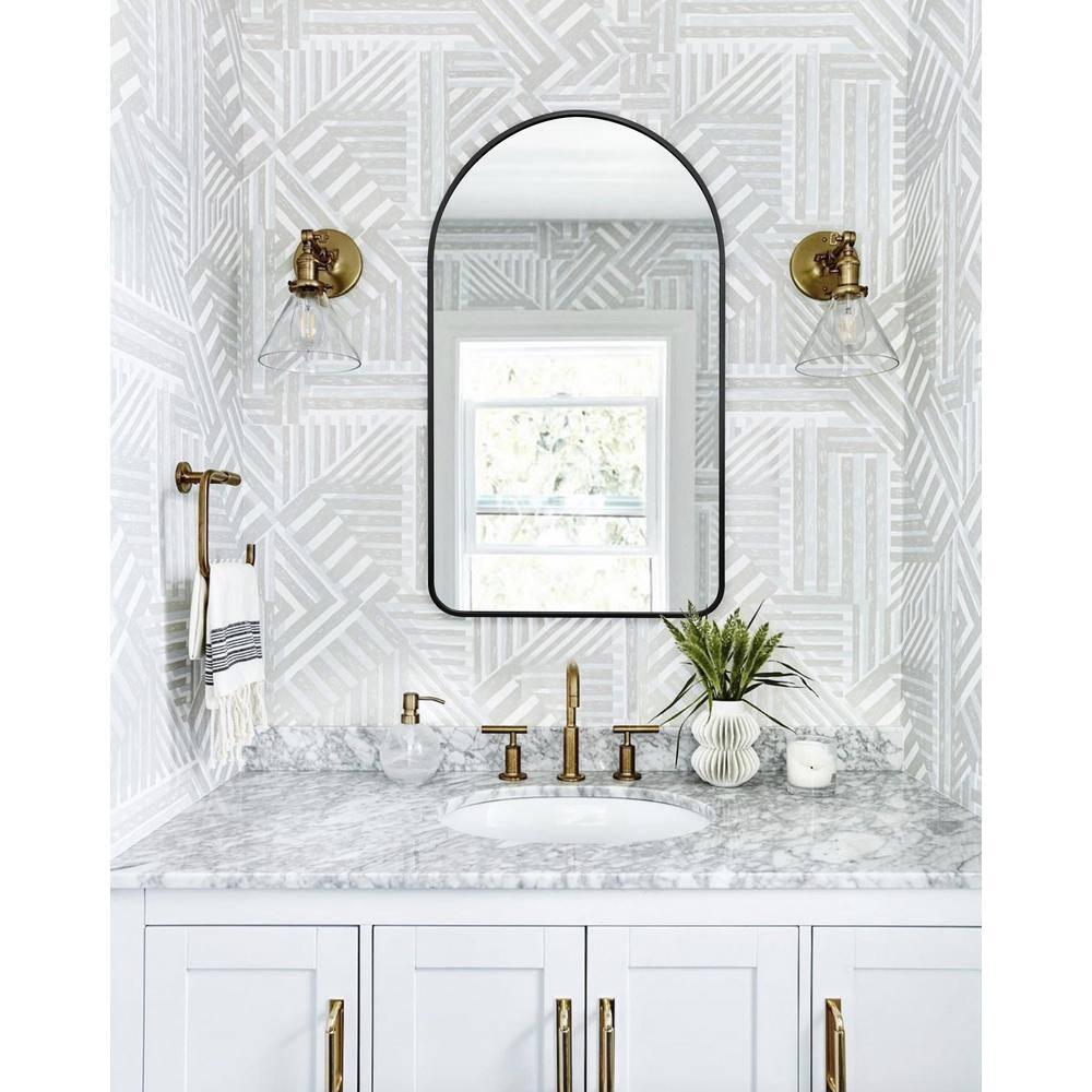 Decor Wonderland B803LK 19.6 x 31.5 in. Rita Black Metal Framed Oval Wall Mirror