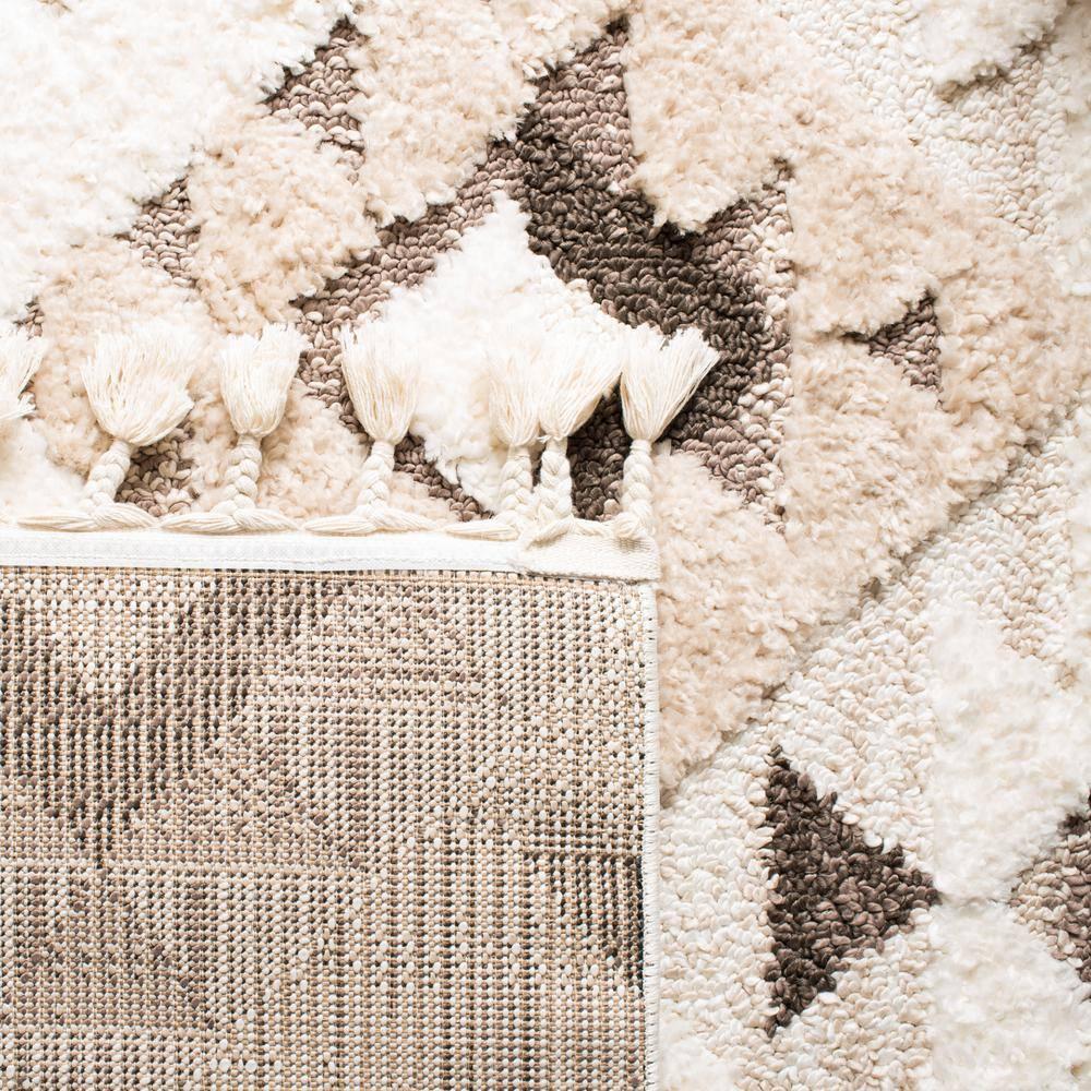 SAFAVIEH Moroccan Tassel Shag Larry Moroccan Geometric Area Rug, Ivory/Brown, 5'3" x 7'6"