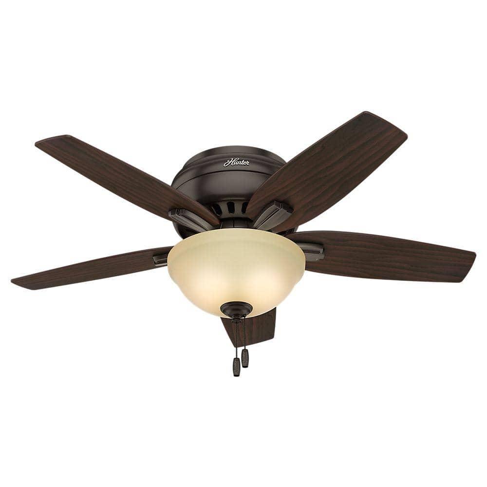 Hunter Fan Newsome 42" 5 - Blade Traditional Flush Mount Indoor Ceiling Fan with Lights and Pull Chains