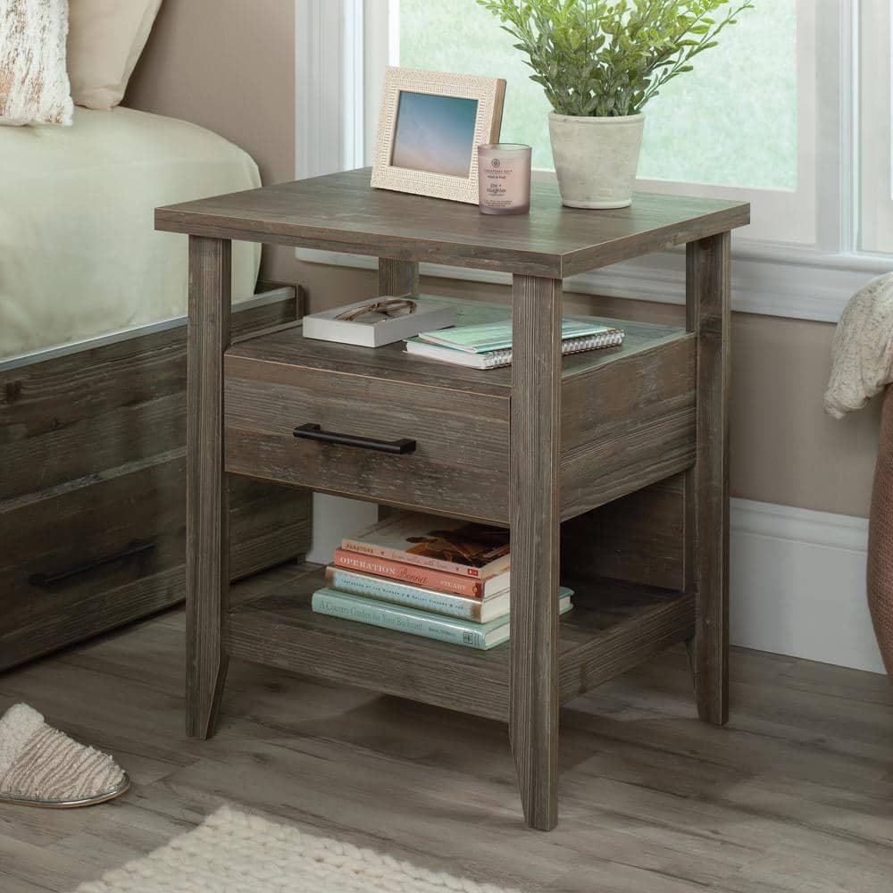 Carlyn 21.25'' W Nightstand