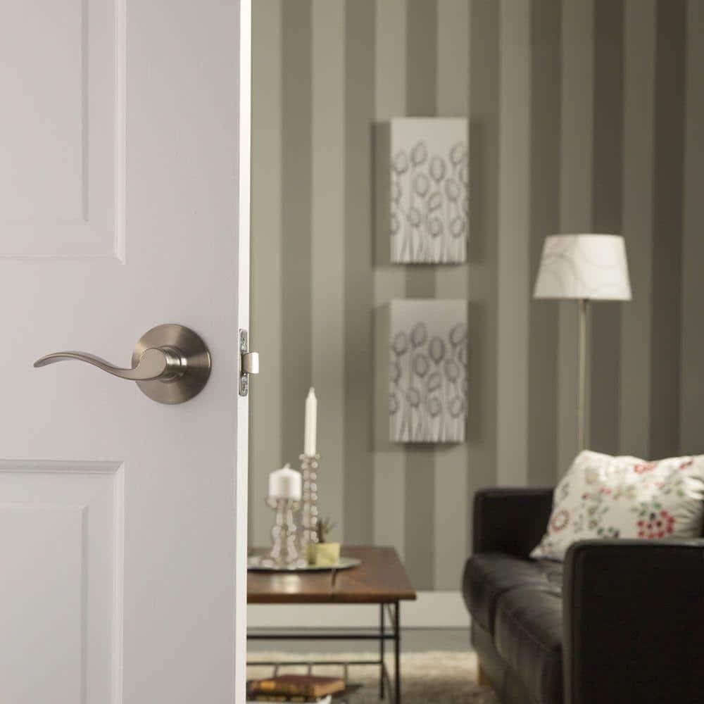 Accent Lever Hall and Closet Lock