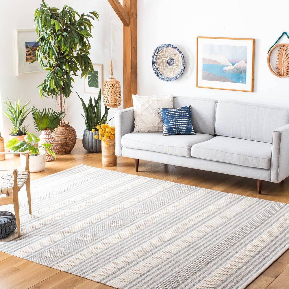 SAFAVIEH Striped Kilim Fergal Striped Area Rug, Silver/Ivory, 9' x 12'