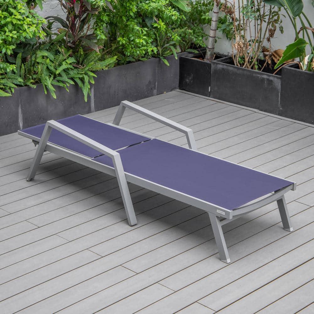 LeisureMod Outdoor Metal Chaise Lounge with Table (Set of 2)