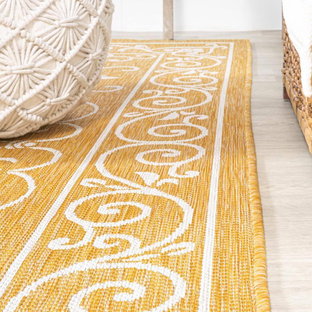 5' x 8' Charleston Vintage Filigree Textured Weave Indoor/Outdoor Area Rug, Yellow/Cream - JONATHAN Y