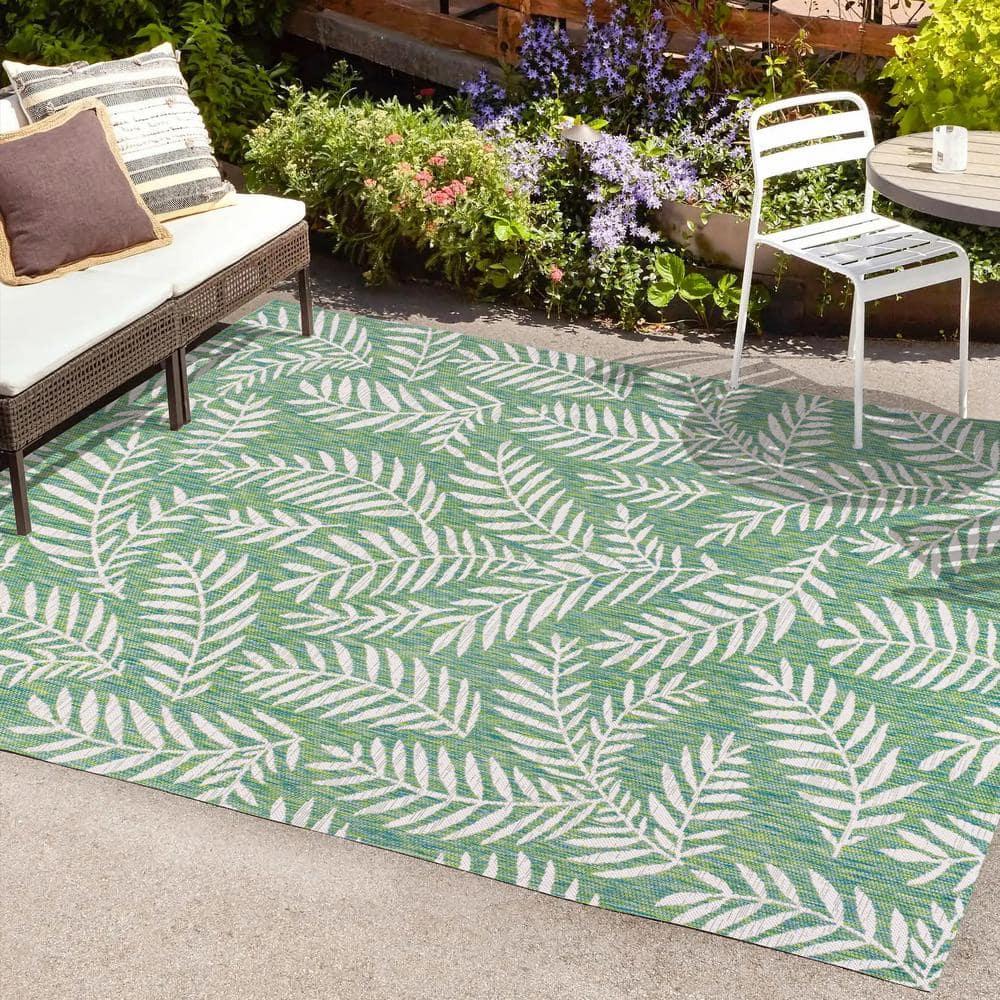 4' x 6' Nevis Palm Frond Indoor/Outdoor Area Rug, Cream/Green - JONATHAN Y