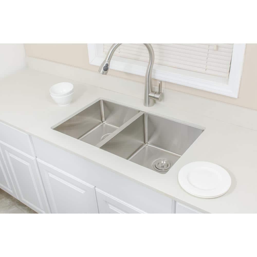 Wells Sinkware CSU3020-97 Chef's Series 30'' L Undermount Double Bowl Stainless Steel Kitchen Sink