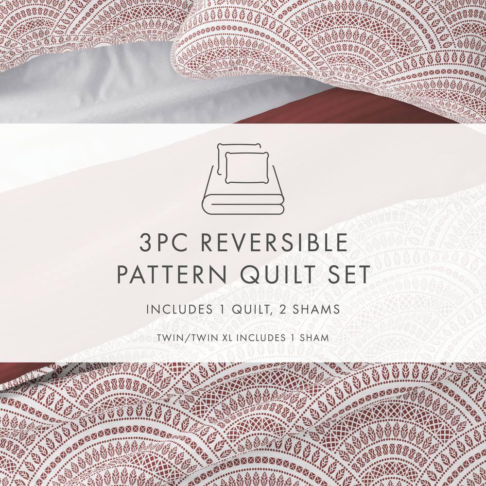 Noble Linens Terracotta 3 Piece Scallop Reversible Microfiber Quilt Set, King / CalKing