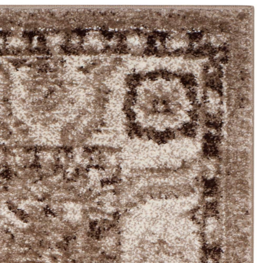 Vintage Hamadan VTH214 Power Loomed Indoor Runner Rug - Taupe - 2'3"x6' - Safavieh.