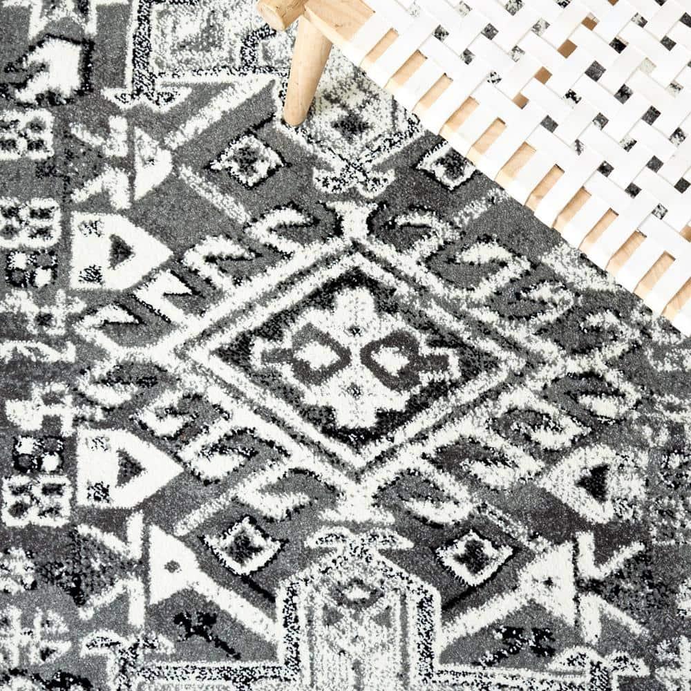 Vintage Hamadan VTH211 Power Loomed Area Rug - Grey/Ivory - 8'x10' - Safavieh.