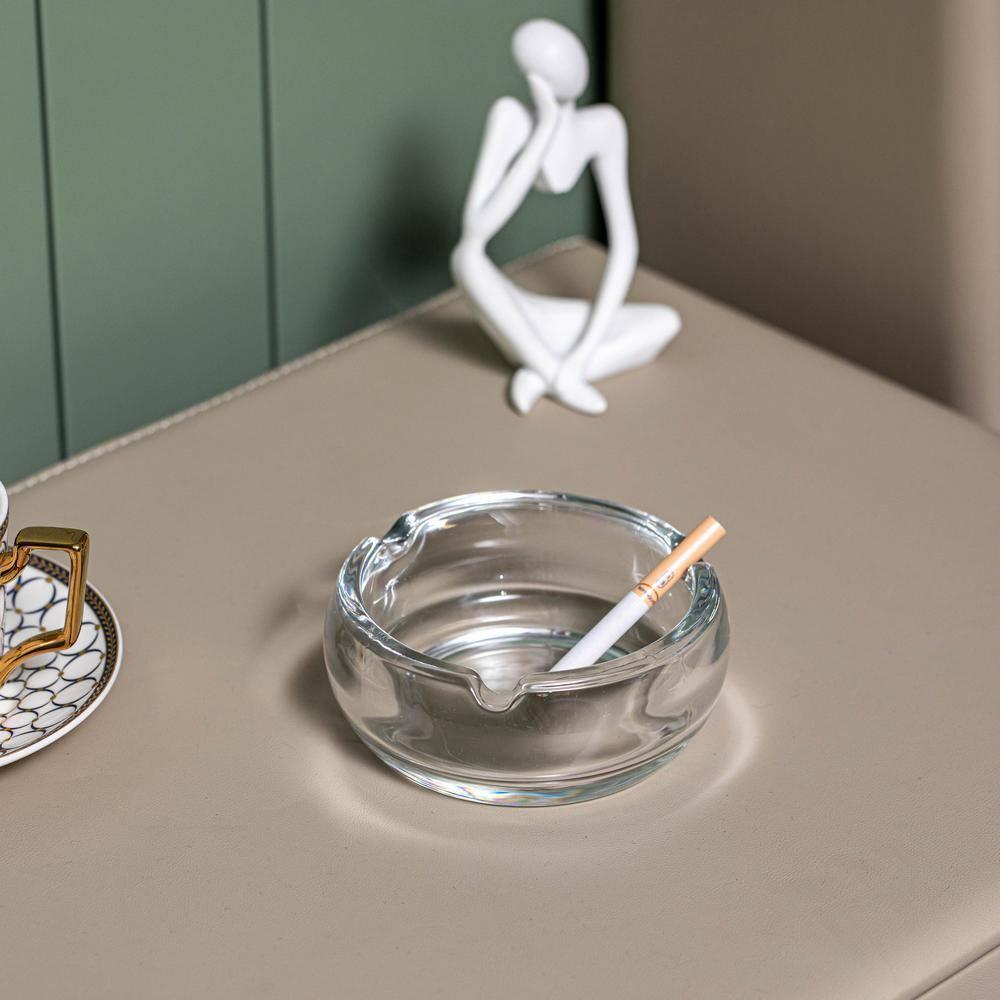 Basicwise Basicwise Elegant Glass Round Portable And Modern Ashtray - Perfect For Smokers And As A Decorative Accent For Home, Office, Porch Or Patio - Cigarette Holder For Both Indoor And Outdoor Use