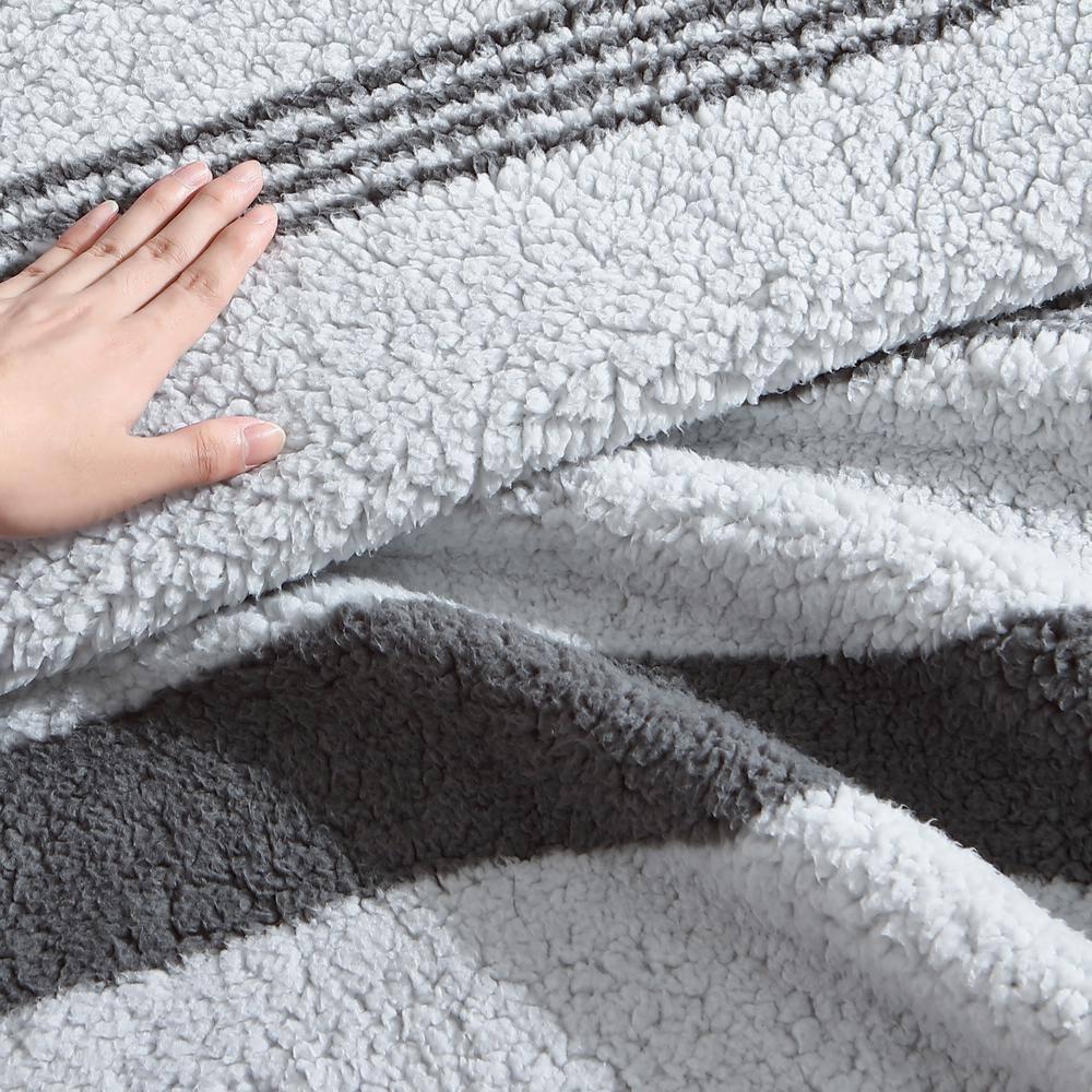 Nautica - Throw Blanket, Ultra Soft Plush Sherpa Bedding, Warm & Cozy Home Decor for Bed or Couch, Dorm Room Essentials (Saltmarsh Grey, 50" x 60")