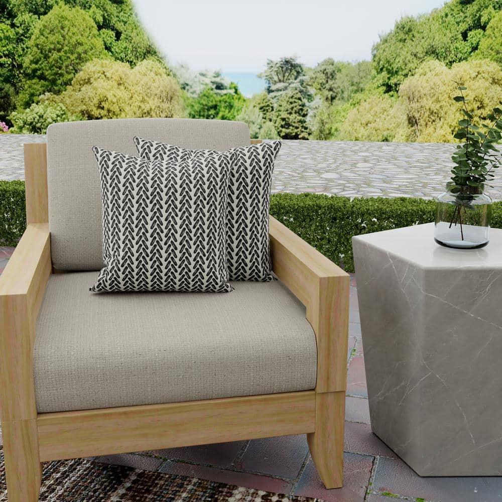 Jordan Manufacturing 16" x 16" Hatch Black Chevron Square Outdoor Throw Pillow (2 Pack)