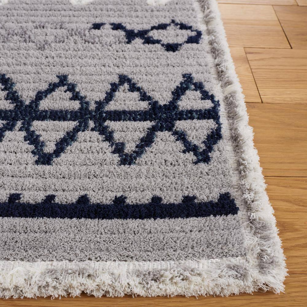 Marrakesh MRK612 Power Loomed Area Rug - Gray/Navy - 6'7"x6'7" - Safavieh.