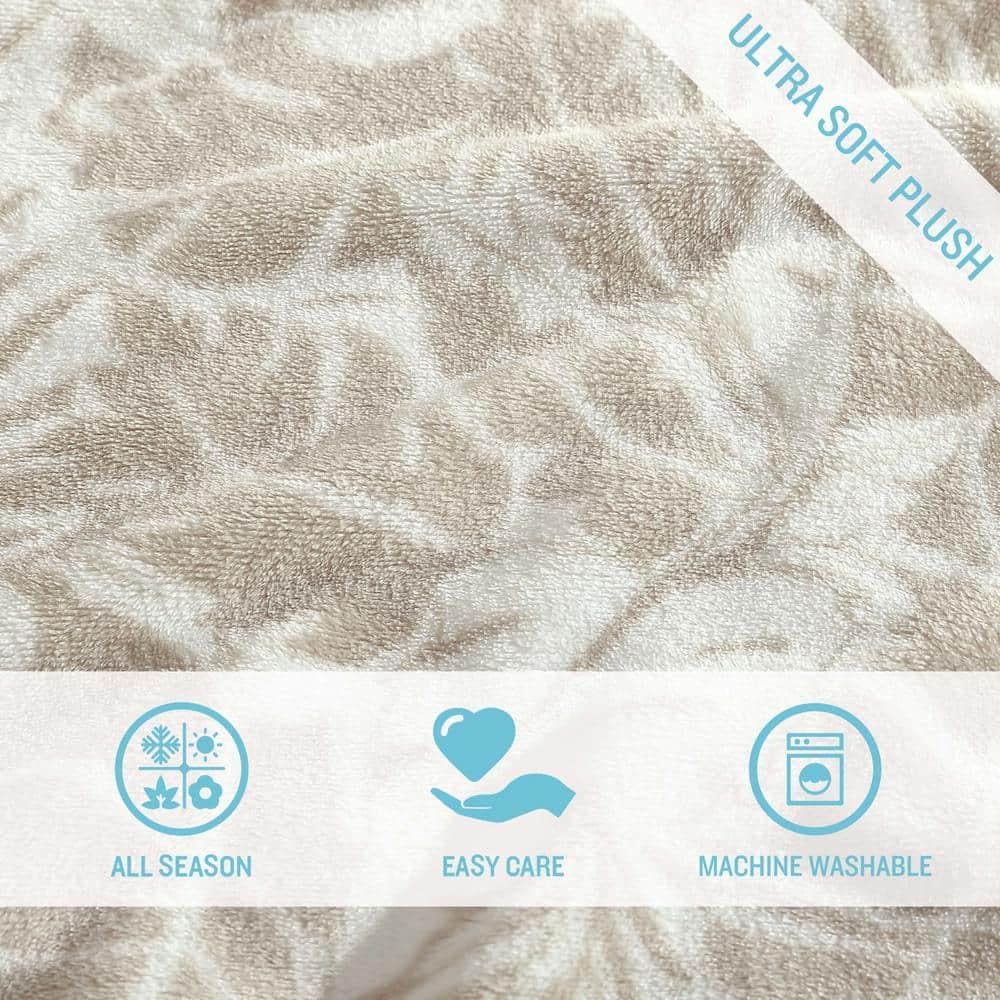 Tommy Bahama Home Wallpaper Leaves Plain Weave / Muslin Throw Blanket