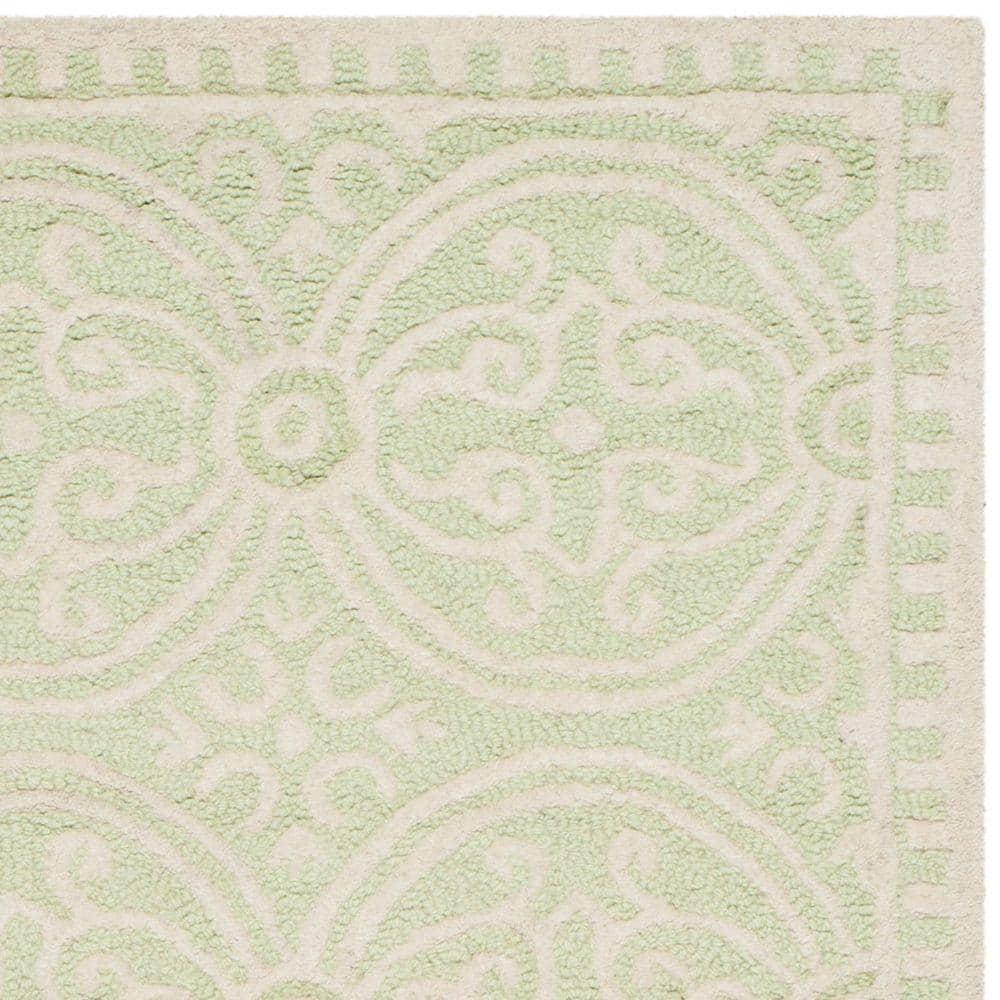 SAFAVIEH Cambridge Leslie Geometric Wool Area Rug, Light Green/Ivory, 8' x 10'