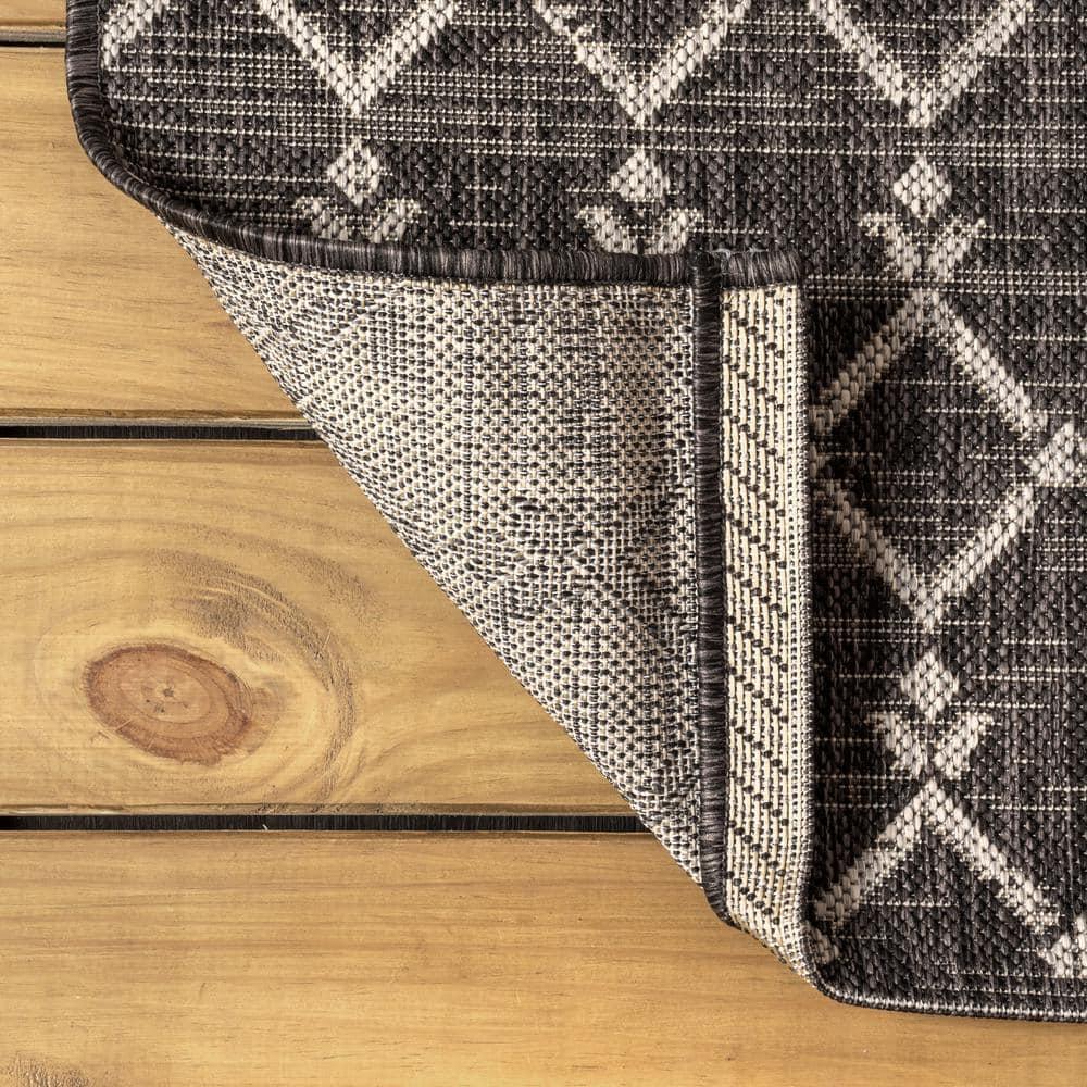 4'x6' Ourika Moroccan Geometric Textured Weave Indoor/Outdoor Area Rug, Black/Gray - JONATHAN Y