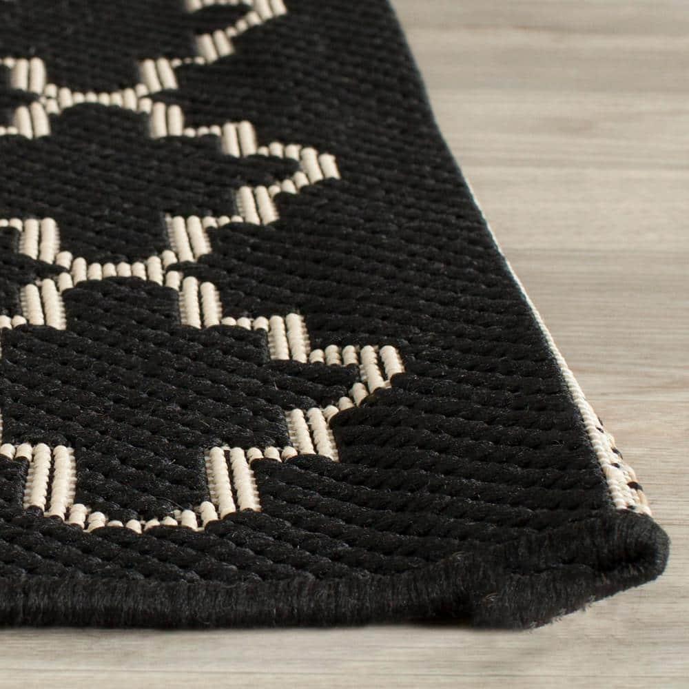 Courtyard CY6919 Power Loomed Indoor and Outdoor Area Rug - Black/Beige - 6'7"x6'7" - Safavieh