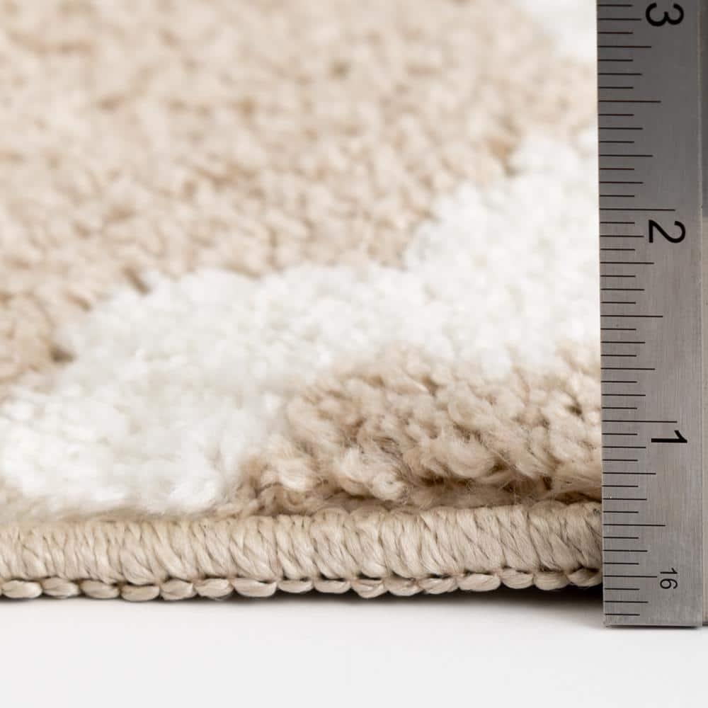 Rosdorf Park Daneshia Tahoe Shag Performance Geometric Rug