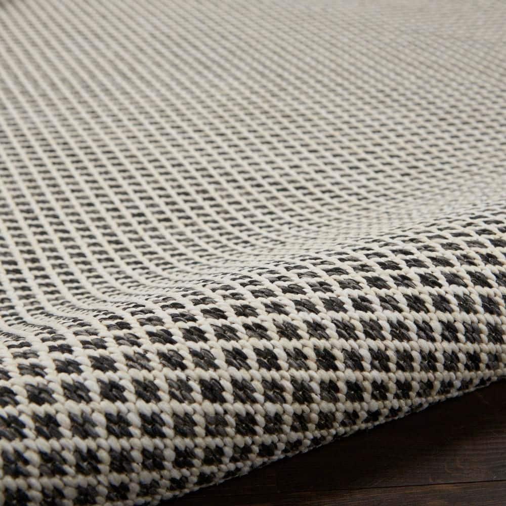 Nourison 4' x 4' Courtyard Modern Easy Care Flatweave Indoor Outdoor Round Rug Ivory/Charcoal