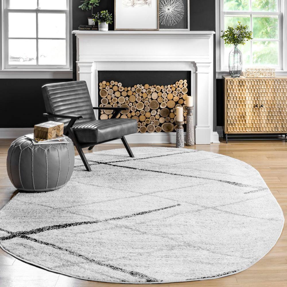 Gray Oval Reversible Stain-Resistant Synthetic Area Rug