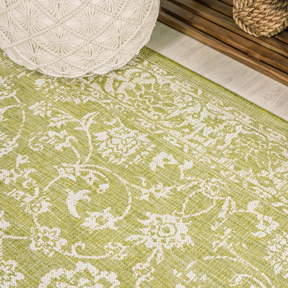 4' x 6' Tela Bohemian Styled Textured Weave Floral Indoor/Outdoor Area Rug, Green/Cream - JONATHAN Y