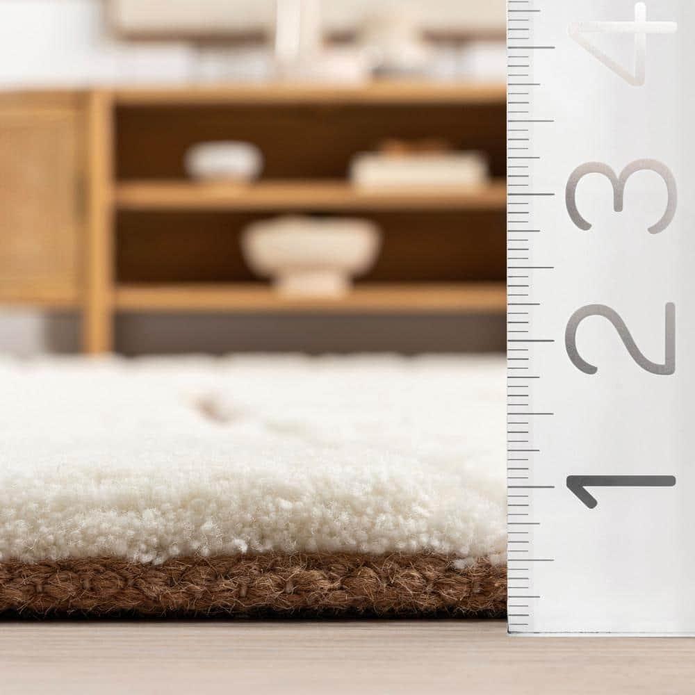 Ivy Bronx Brega Geometric New Zealand Wool Area Rug