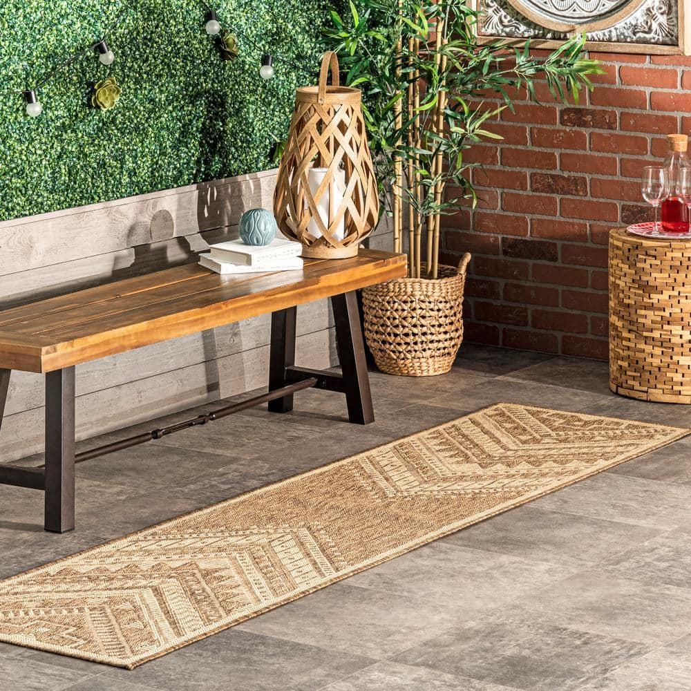 Nuloom Landry Geometric 2x8 Indoor/Outdoor Runner Rug for Living Room Patio Deck Front Porch Entryway Hallway Kitchen, Brown/Ivory