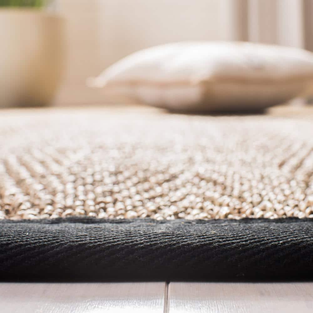 SAFAVIEH Natural Fiber Maisy Border Seagrass Runner Rug, Natural/Black, 2'6" x 10'