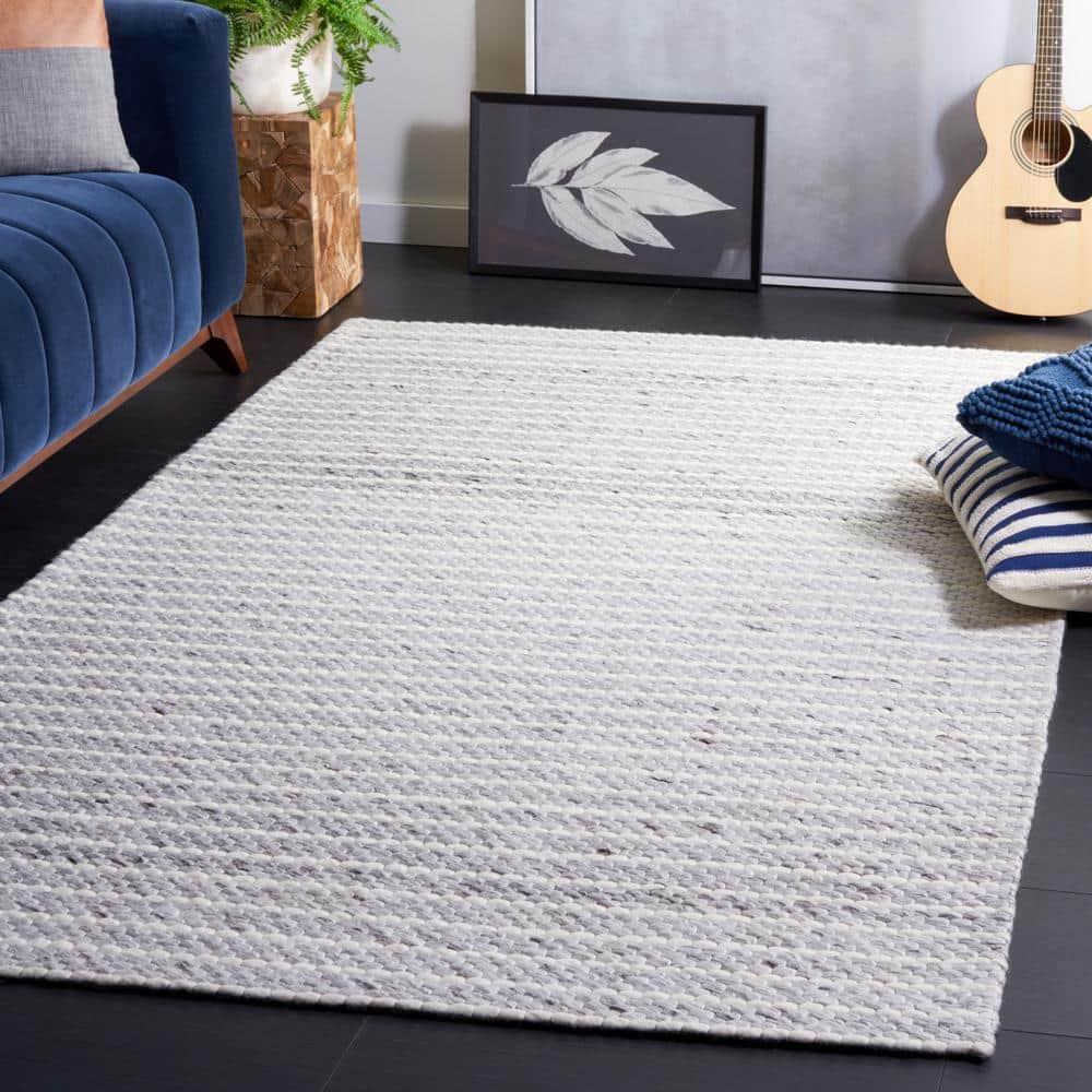 Marbella MRB207 Hand Woven Indoor Accent Rug - Light Grey/Ivory - 3'x5' - Safavieh