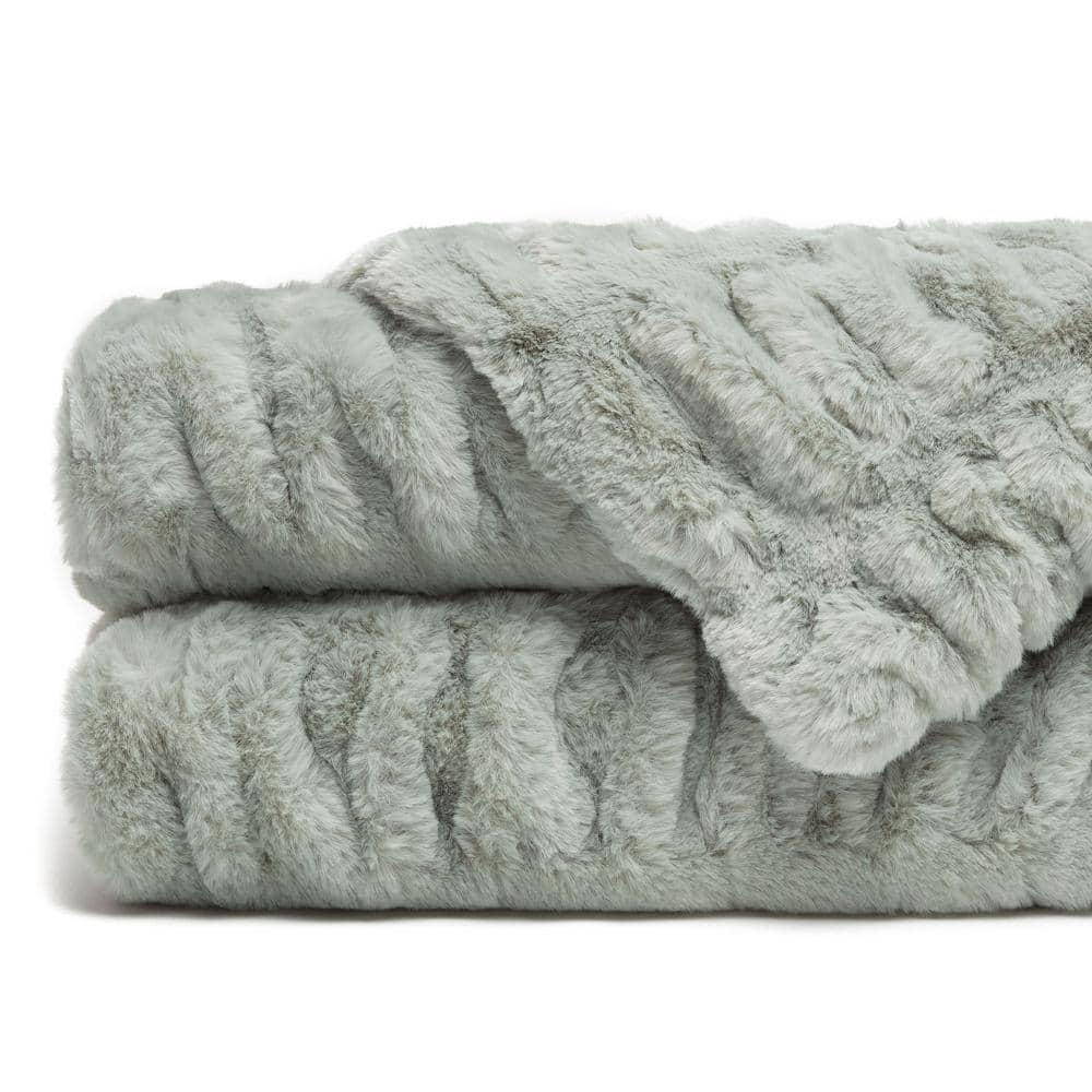 Chanasya Faux Fur Throw