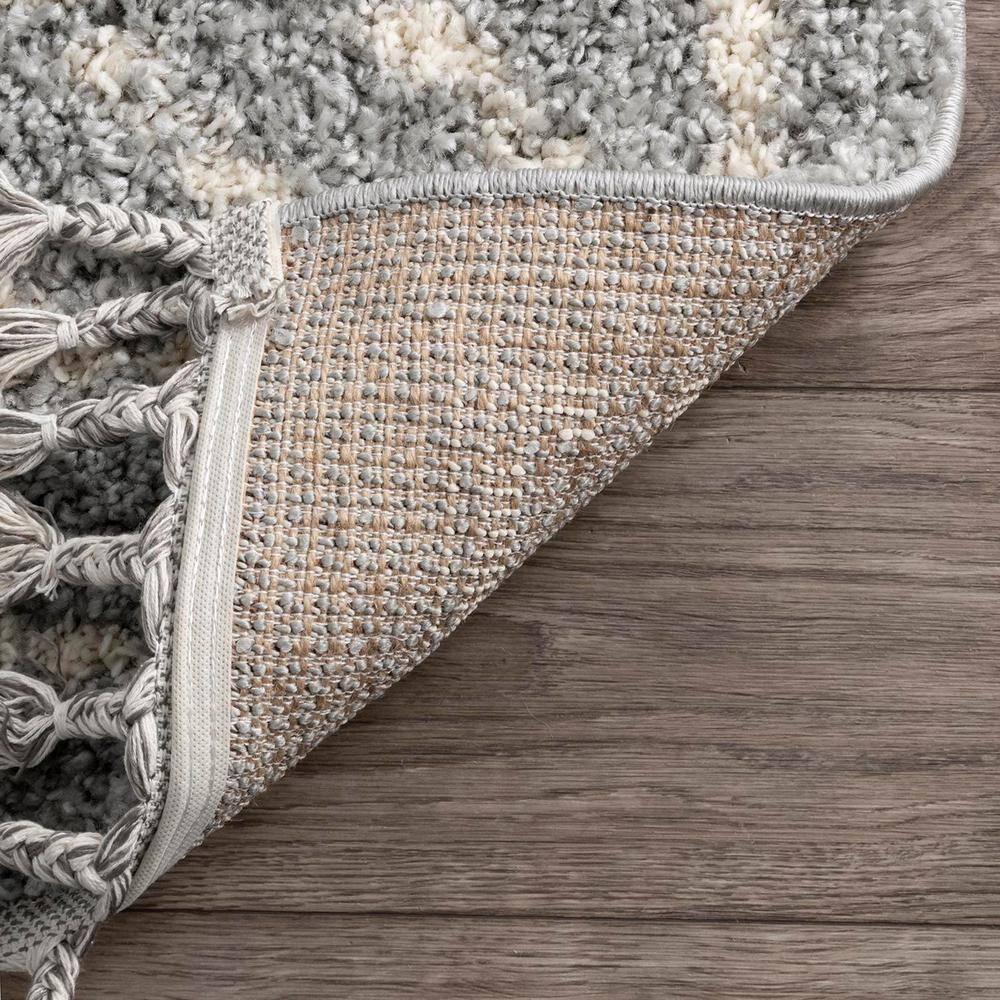 nuLOOM Mackie Moroccan Diamond Tassel Rug