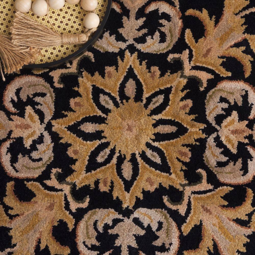 Safavieh Heritage Hand Tufted Wool Oriental Rug