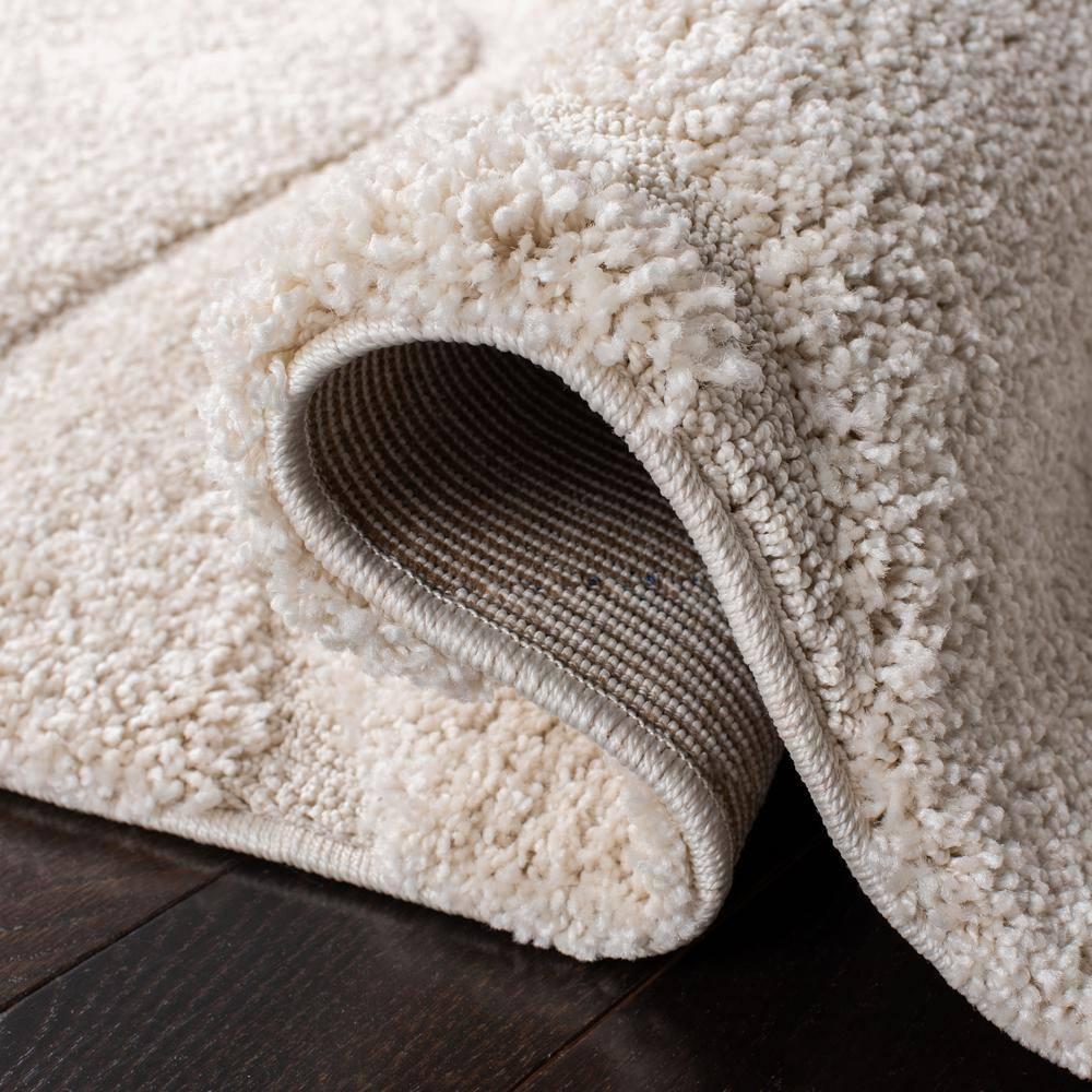 Florida Shag SG471 Power Loomed Indoor Area Rug - Creme/Creme - 6'7"x6'7" - Safavieh
