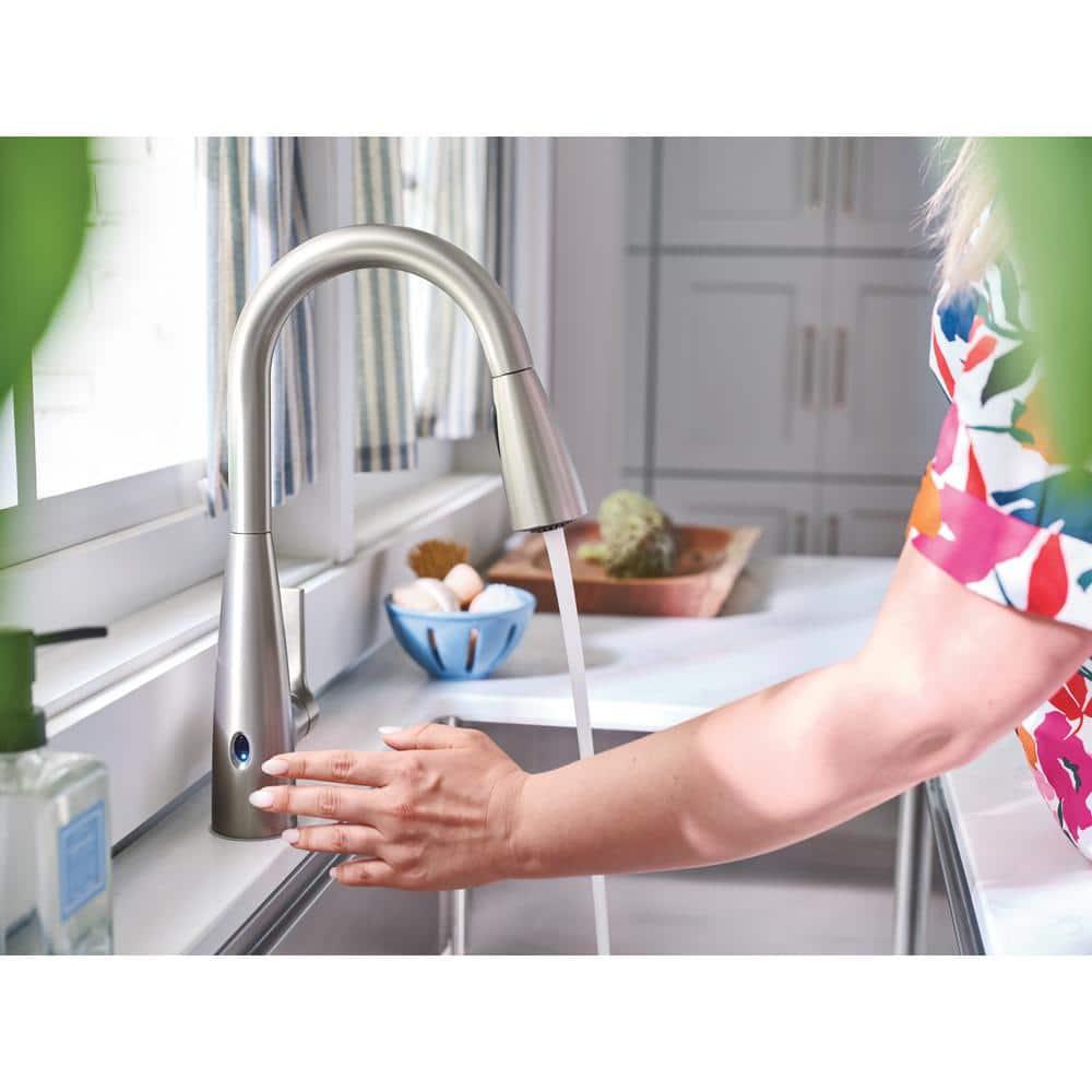 Haelyn Touchless Single-Handle Pull-Down Sprayer Kitchen Faucet with MotionSense Wave in Spot Resist Stainless