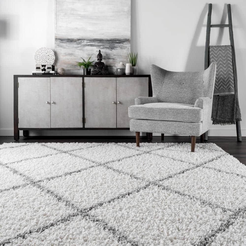 Nuloom Tess Trellis 8 Square Shag Indoor Area Rug for Living Room Bedroom Dining Room Nursery, White/Grey