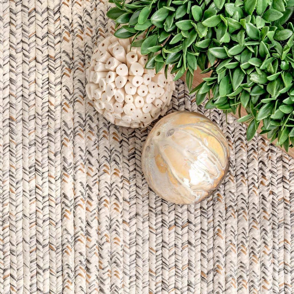 Nuloom Rowan Solid 6x9 Indoor/Outdoor Area Rug for Living Room Patio Deck Front Porch Kitchen, Ivory