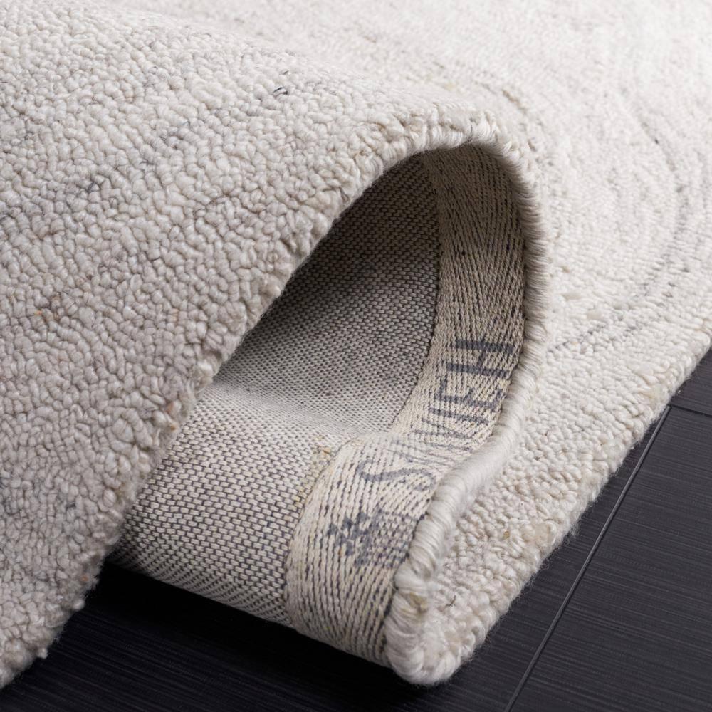 Abstract ABT148 Handmade Indoor Accent Rug - Light Grey/Beige - 3'x5' - Safavieh