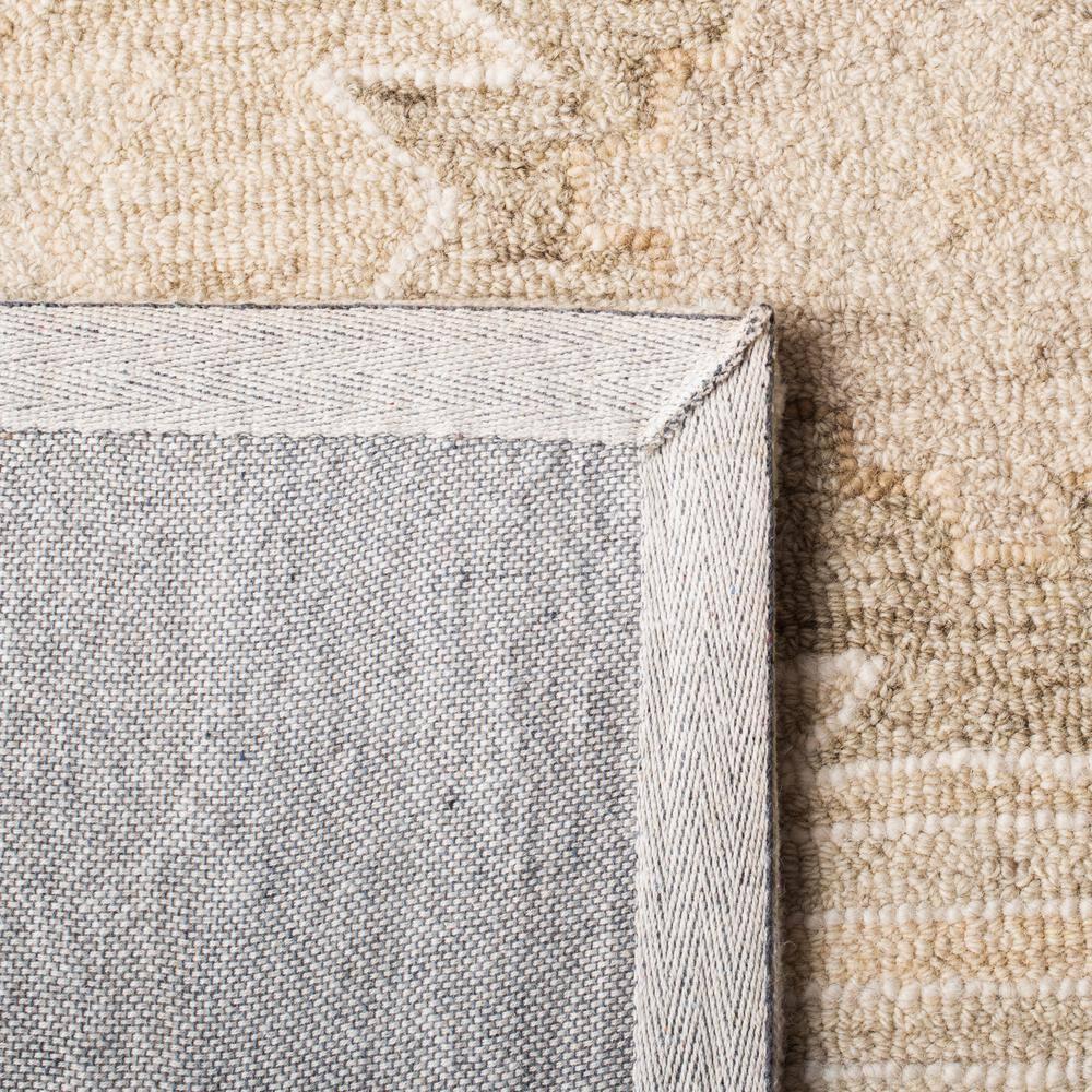 SAFAVIEH Capri Cian Southwestern Wool Area Rug, Beige, 9' x 12'