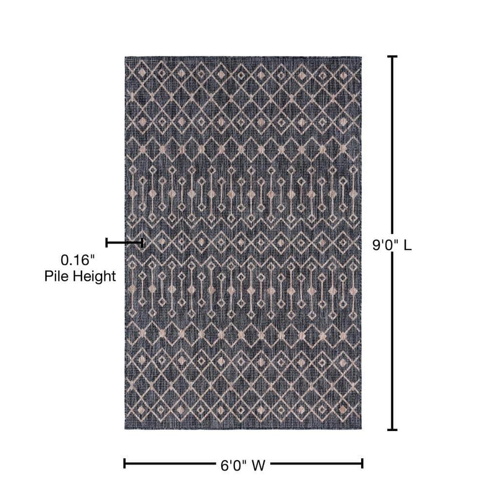 Charcoal Gray Trellis 6' x 9' Synthetic Outdoor Rug