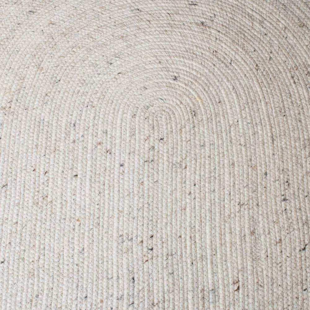 Handmade Ivory Wool Braided Round Rug - 4' Diameter