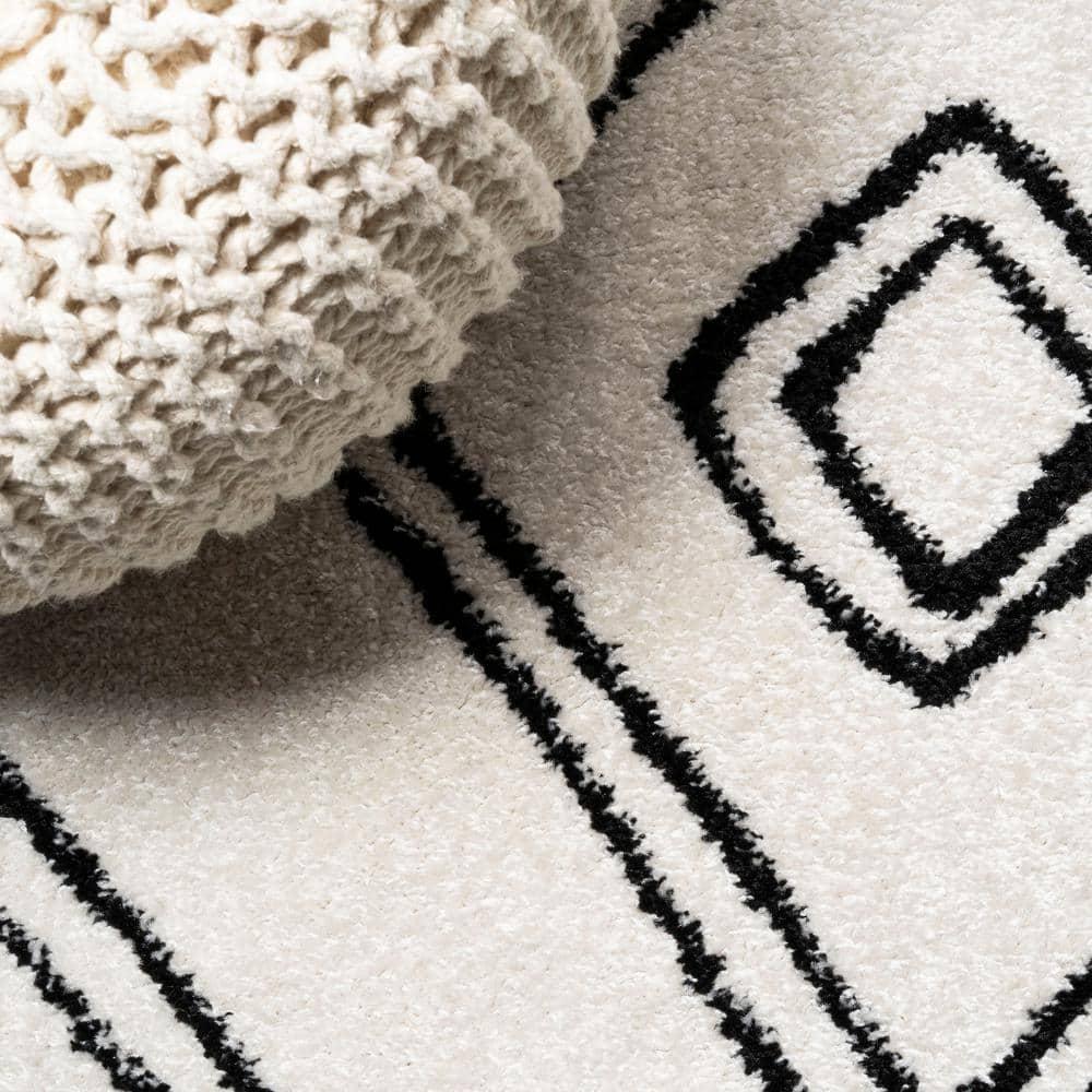3'x5' Deia Moroccan Style Diamond Shag Area Rug, White/Black - JONATHAN Y